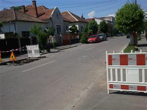 E.On Gaz continuă spargerile pe străzi reabilitate. Azi, Heltai Gaspar FOTO