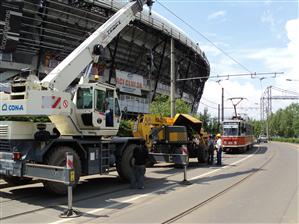 Tramvaiele spre gară, blocate ieri timp de o oră lângă Cluj Arena 
