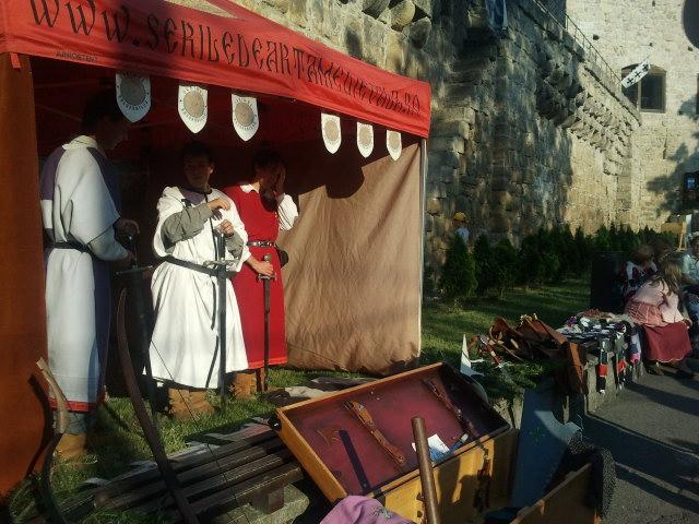 ZILELE CLUJULUI Zeci de clujeni, dezamăgiţi de deschiderea Serbărilor Medievale, care a întârziat mai bine de o oră