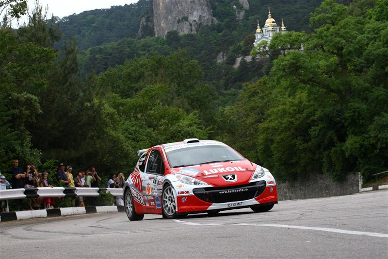 Tempesta mai abandonează la un raliu; Vlad Cosma atinge în schimb performanţa carierei