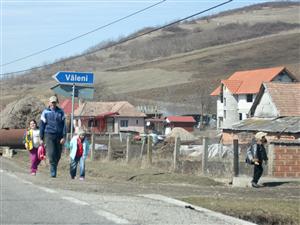 Locuinţa de criză e la ţară.