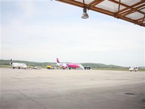 Construcţii Napoca “aşterne” noua pistă a aeroportului        