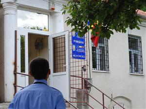 Disperaţi că trebuie să returneze sporurile la primărie