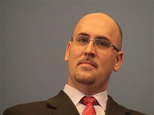 Jorj îi cere demisia directorului DRDP şi ameninţă cu 