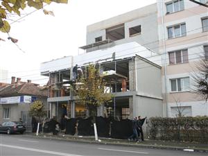 Primăria a câştigat prima rundă în procesele blocului ilegal de pe Bucureşti        
