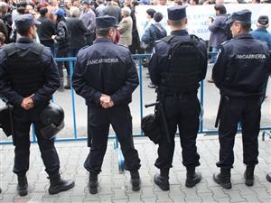 Jandarm anonim: Reducerile de personal nu îi ating pe ”piloși”
