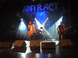 Ce poţi face în weekend: Concert Antract şi multe party-uri