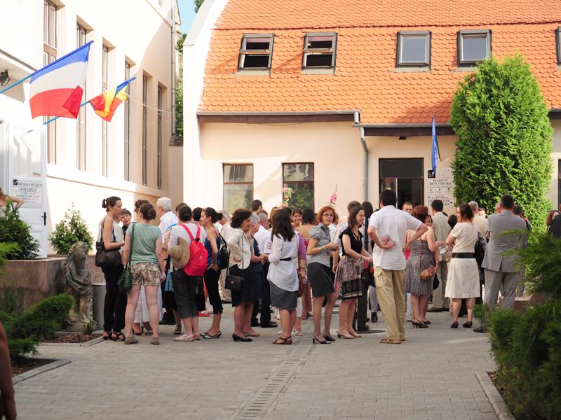 Sărbătoare, în prag de despărţire, la Centrul Cultural Francez