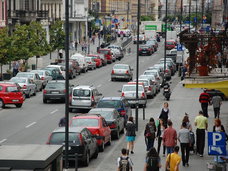 Primăria caută 1.400 de oameni pentru recensământul populaţiei             