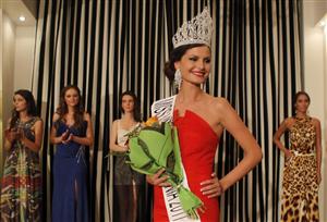Cine va reprezenta România la Miss Univers FOTO