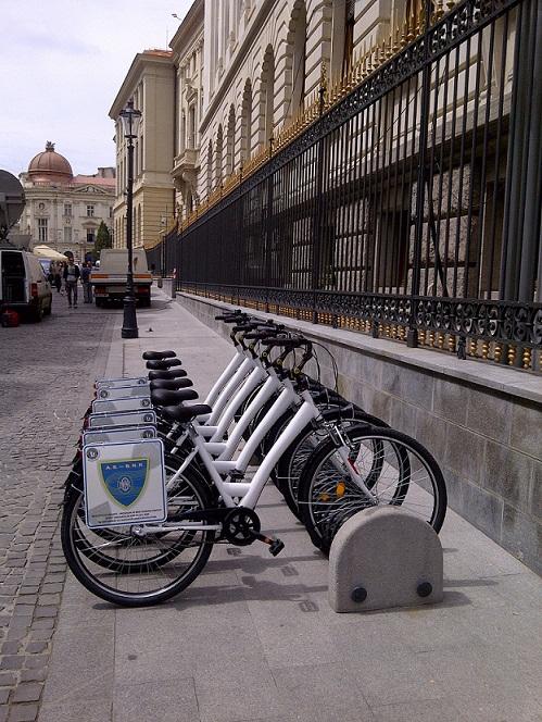 Numărul angajaţilor care folosesc biciclete gratuit în sistem bike-sharing a crescut de trei ori în Cluj