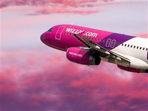 Un pilot al WizzAir flirtează cu controloarea de zbor de la Cluj. 