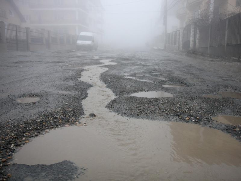 Se asfaltează intrarea în “Europa”