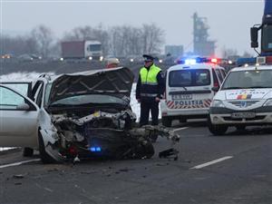 Carambol pe centura Clujului. Patru maşini implicate, patru persoane rănite. Traficul, blocat o oră
