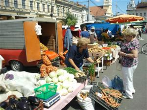 Giurgiu cere ca piaţa volantă de legume să rămână în centrul Clujului