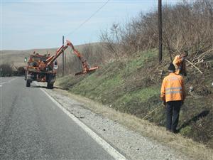 Încep lucrările pentru modernizarea drumurilor judeţene      