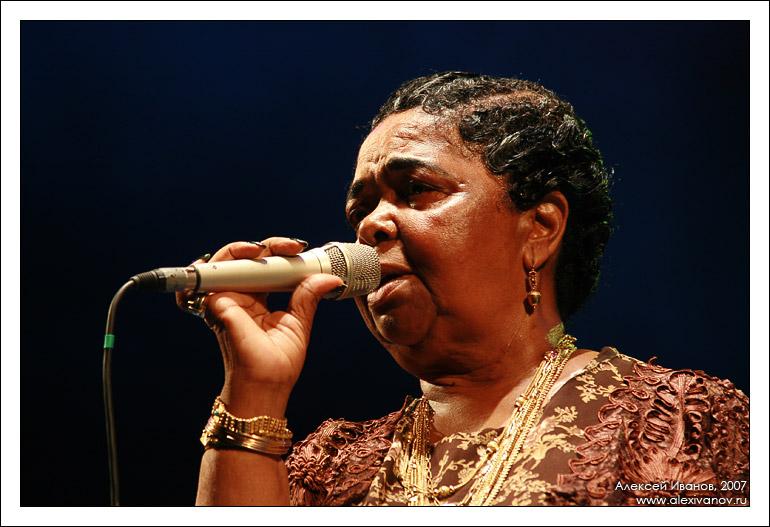 Celebra Cesaria Evora va cânta la Cluj