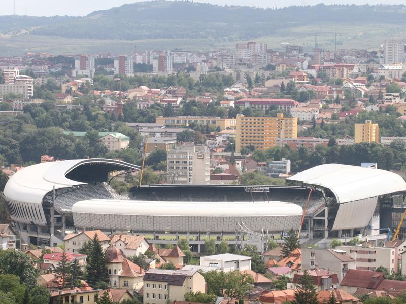 Tupeu de manual: un grup de arhitecţi clujeni vrea demolarea Cluj Arena