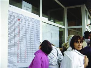 8,76, cea mai mare medie la Bac-ul de toamnă. 488 de elevi clujeni au trecut examenul