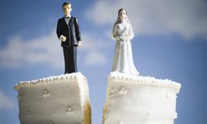 Modificări în Codul Civil: Părinţii divorţaţi vor avea custodia comună a copiilor