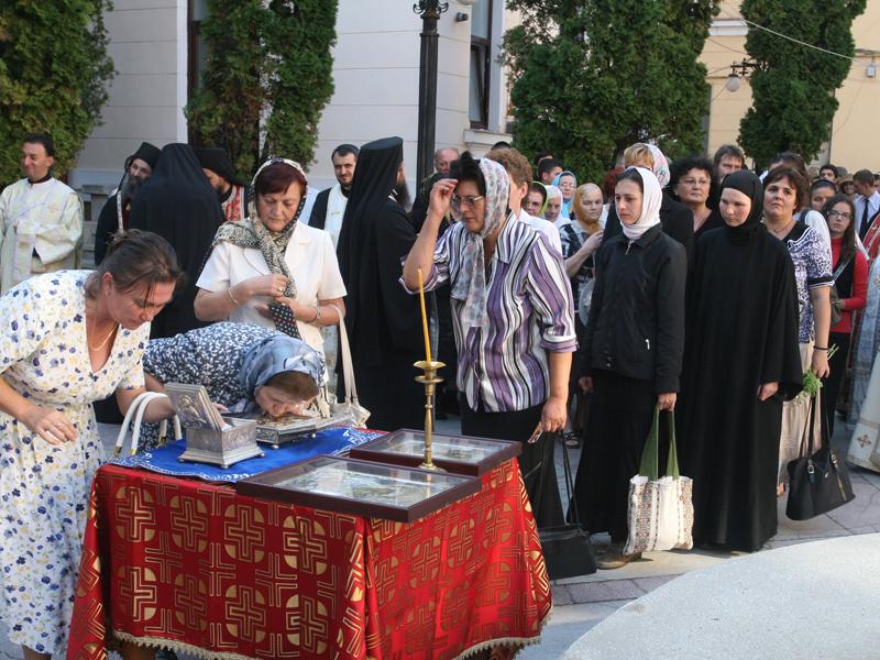 Procesiune impresionantă în centrul Clujului         