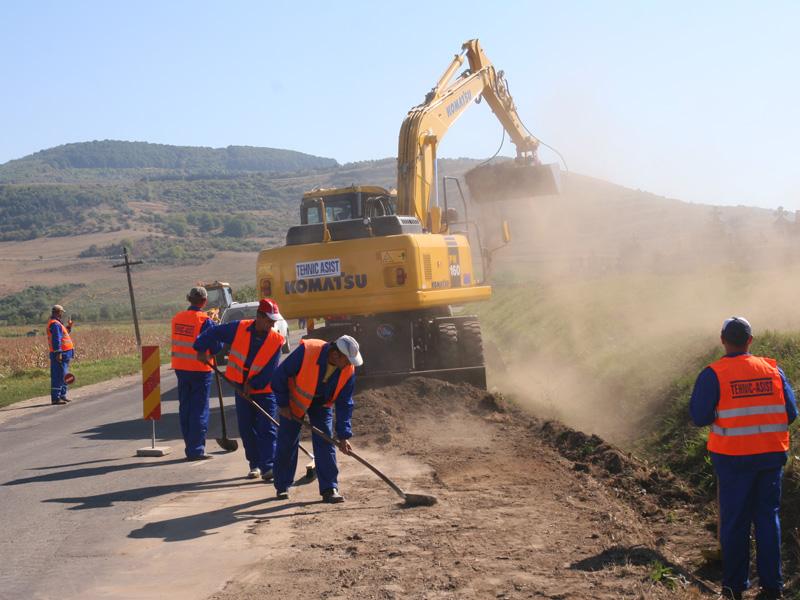 Tronsonul Gilău - Mărişel - Măguri Răcătău intră în modernizare de marţi