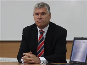 Banca Transilvania investeşte 100.000 de euro la echipa de handbal