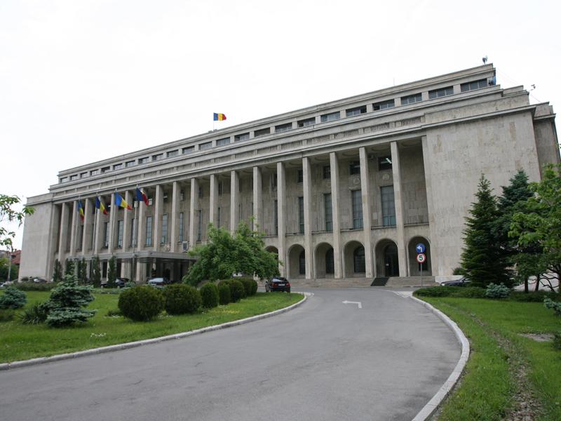 La Palatul Victoria bate, din nou, vânt de remaniere      