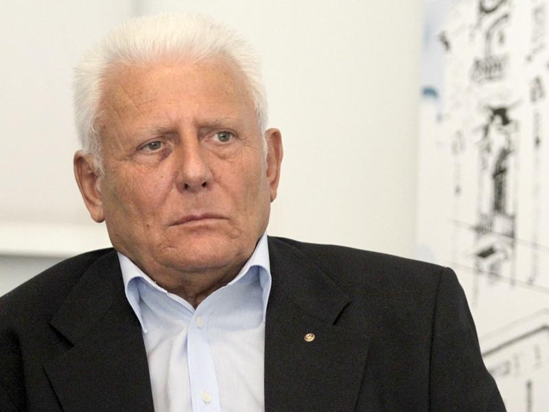 Ce i-ar mai ţine pe medicii clujeni în ţară       