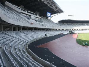 A început montarea scenei pe Cluj Arena