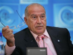 Conservatorii, tot mai nedoriţi în alianţa opoziţiei