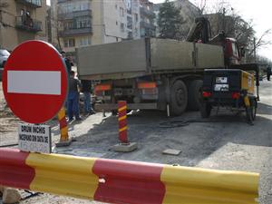 Tirrena Scavi cere 5 milioane de euro pentru străzi proaste         