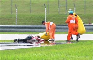 Pilotul italian Marco Simoncelli, grav rănit la Grand Prix-ul Malaysiei, a murit