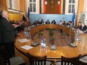Interes minim pentru PUG: doar şase consilieri la întâlnirea cu arhitecţii     