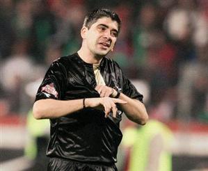 Deaconu arbitrează meciul dintre 