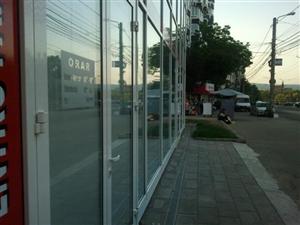 Lacăt pe magazinul deschis în spaţiul Pritax din Mănăştur, după doar 6 luni