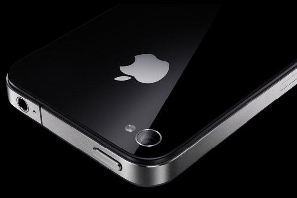 iPhone 4S se lansează în România. Vezi când 