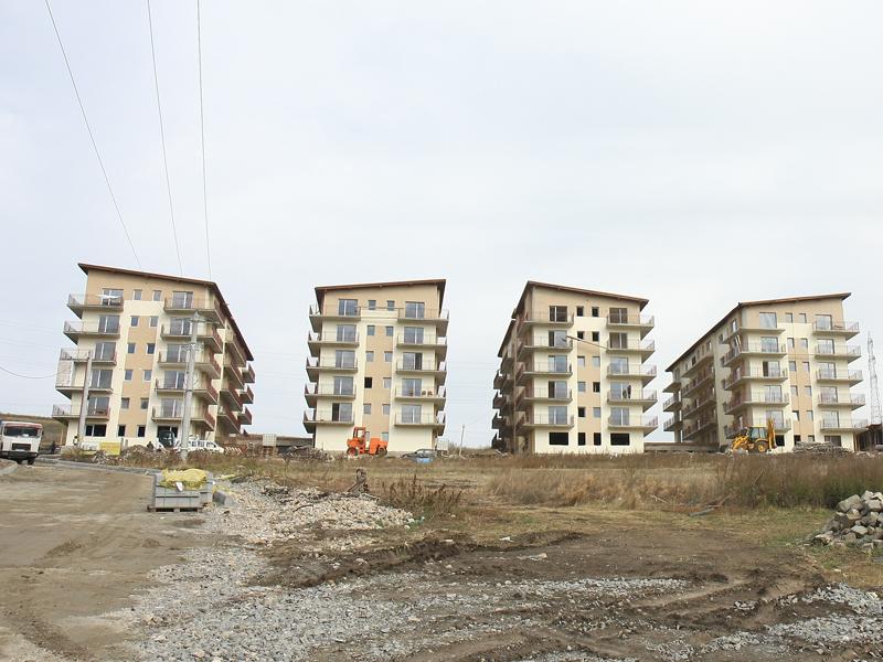 Bloc locuit, scos la licitaţie cu tot cu locatari