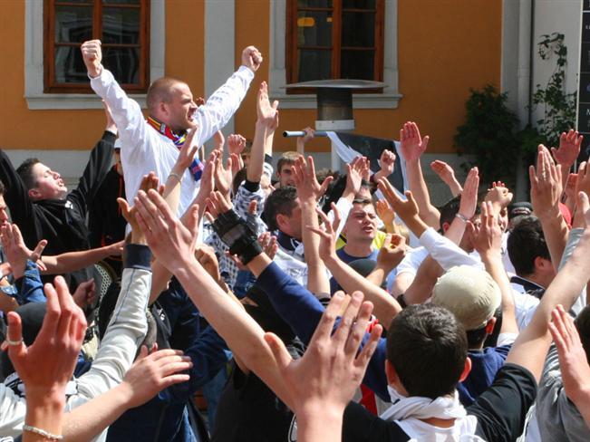 RJ redevine lider: 