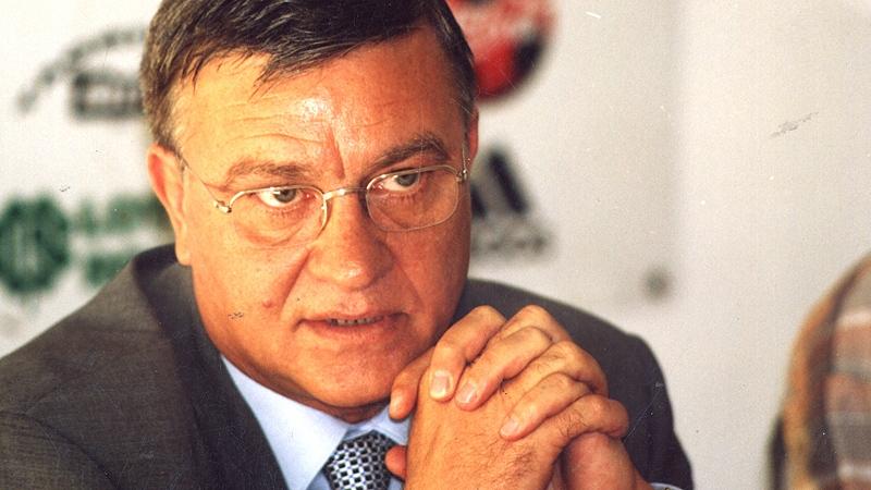 UEFA vrea să-l suspende pe Mircea Sandu