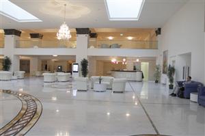 Bucurie pe hotelieri clujeni: taxa scade la 1% 