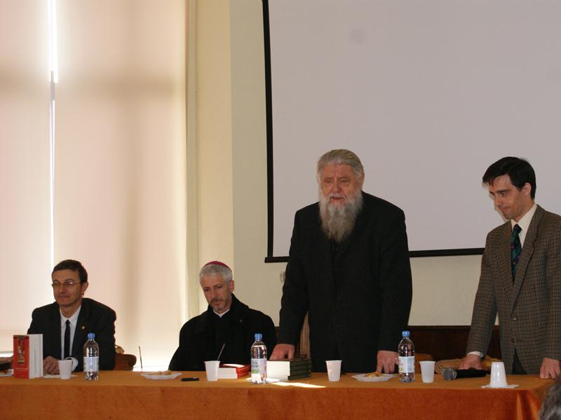 “Teologie şi Biserică la români de la încreştinare până în secolul XX”
