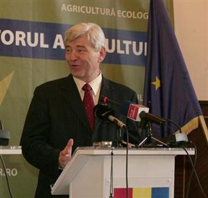 Tabără:Impozitarea cu 16% a micilor producători nu poate fi aplicată, pentru că ar bloca agricultura