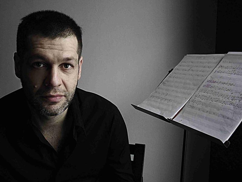 “O, ce veste minunată” şi “Învârtita de pe Mureş”, pe ritmuri de jazz     
