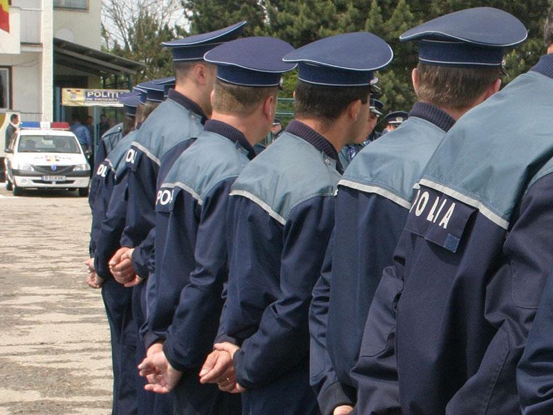 Comisarii anticorupţie din Cluj au ieşit în stradă VIDEO