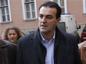 Apostu vrea să fie liber de Crăciun