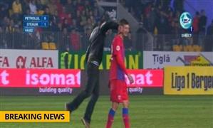 Suporterul care l-a lovit pe fotbalistul Galamaz, deferit justiţiei
