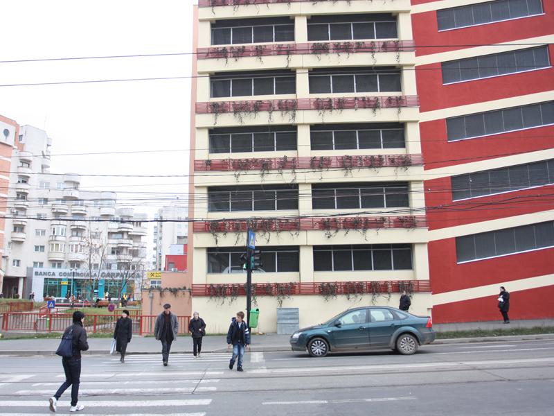 Parcările de cartier se deschid şoferilor în regim de plată orară        