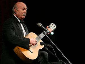 Muzică şi ironie socială à la Tudor Gheorghe, la Cluj