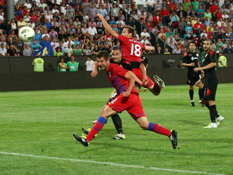 Start la transferuri: “U” Cluj l-a acontat pe George Galamaz
